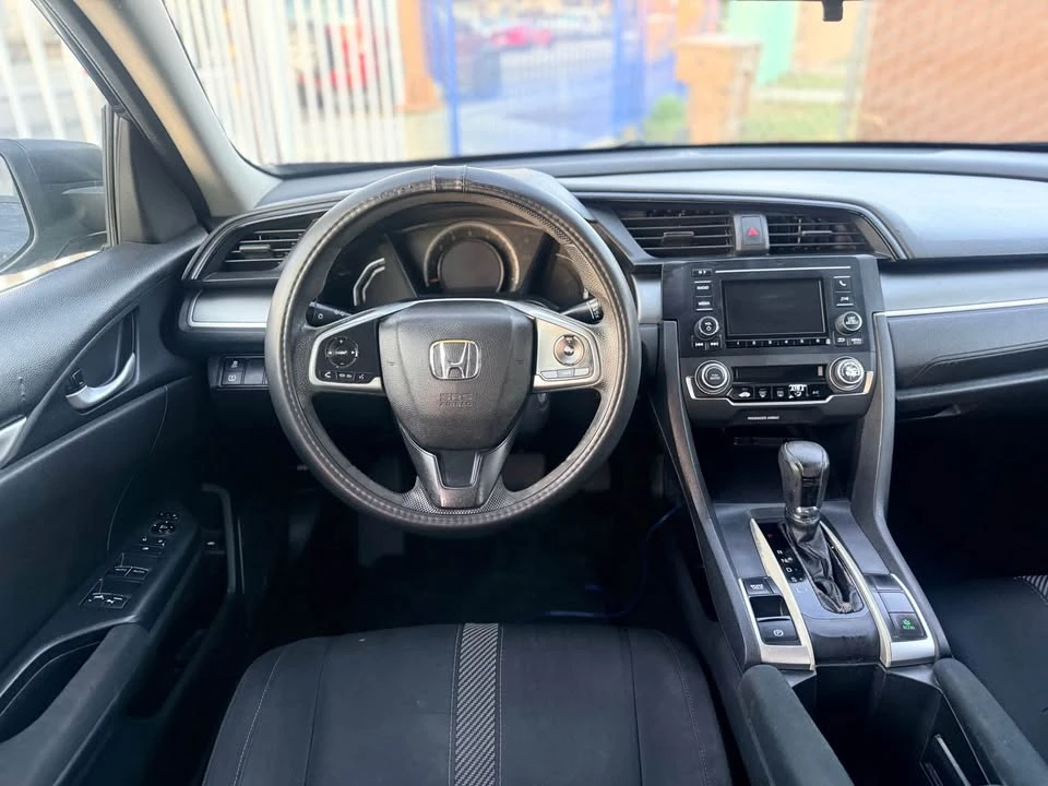 2016 Honda Civic 10th Gen - Image 7 of 13