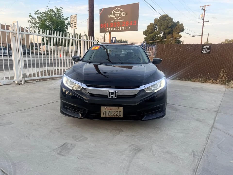 2016 Honda Civic 10th Gen - Image 3 of 13