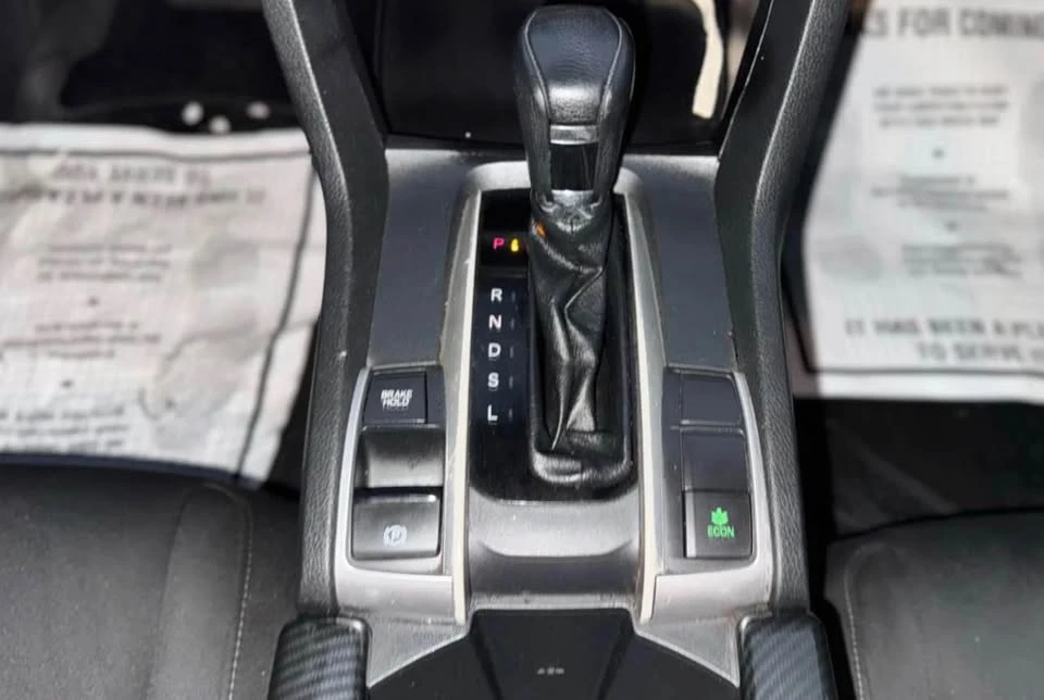 2016 Honda Civic 10th Gen - Image 10 of 12