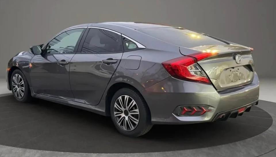 2016 Honda Civic 10th Gen - Image 4 of 12
