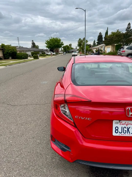 2016 Honda Civic 10th Gen - Image 6 of 20