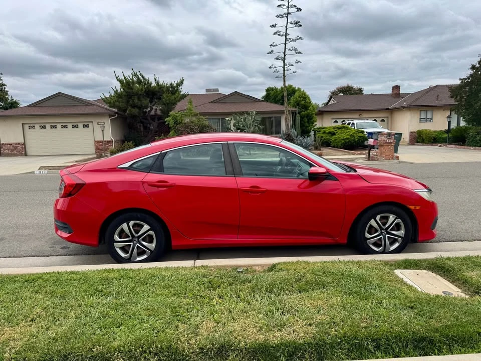 2016 Honda Civic 10th Gen - Image 2 of 20