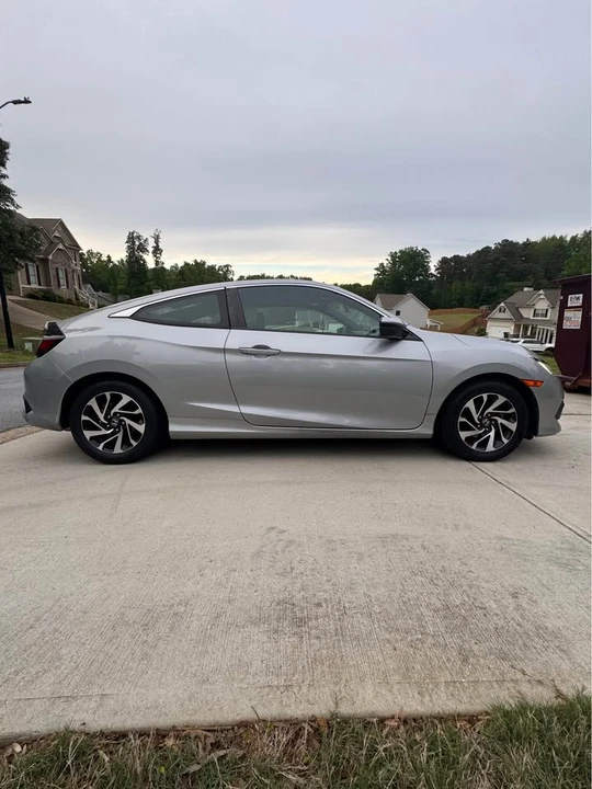 2016 Honda Civic 10th Gen - Image 6 of 15