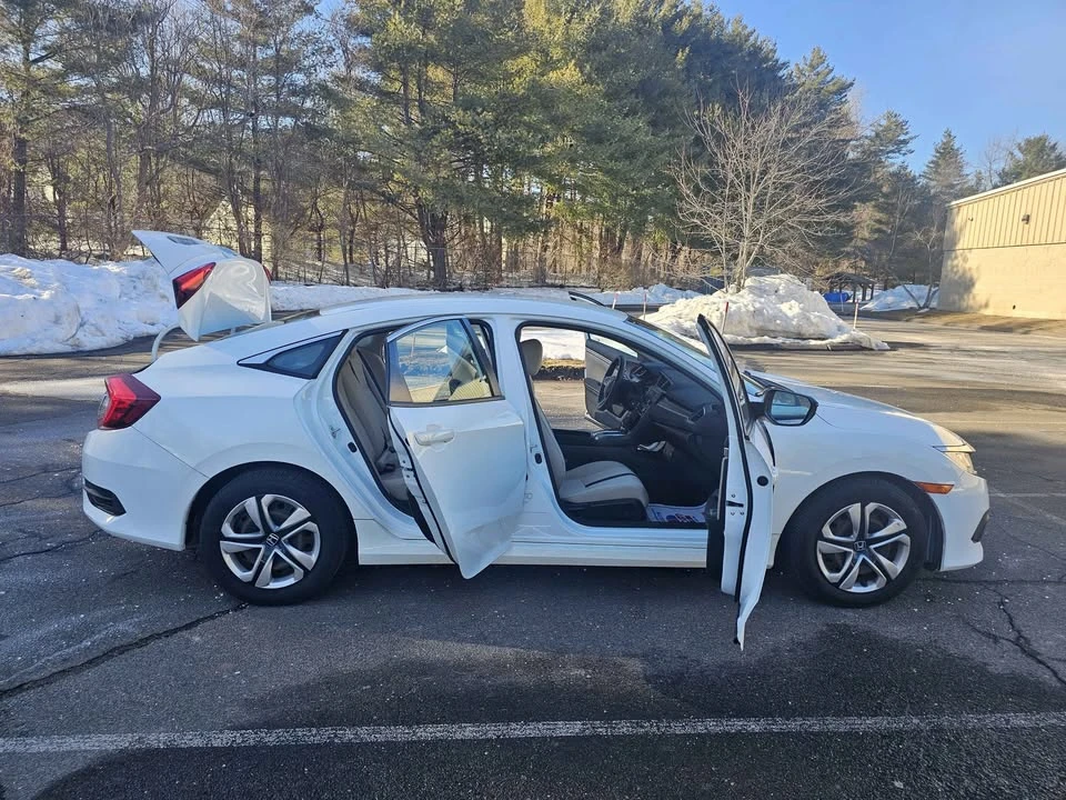 2016 Honda Civic 10th Gen - Image 19 of 20