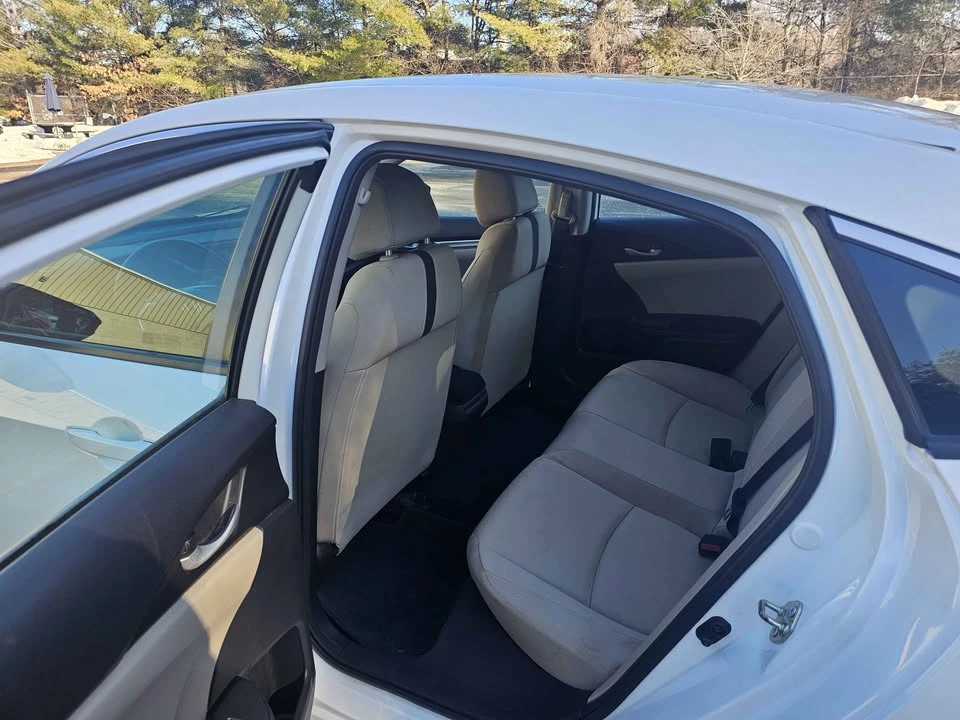 2016 Honda Civic 10th Gen - Image 15 of 20
