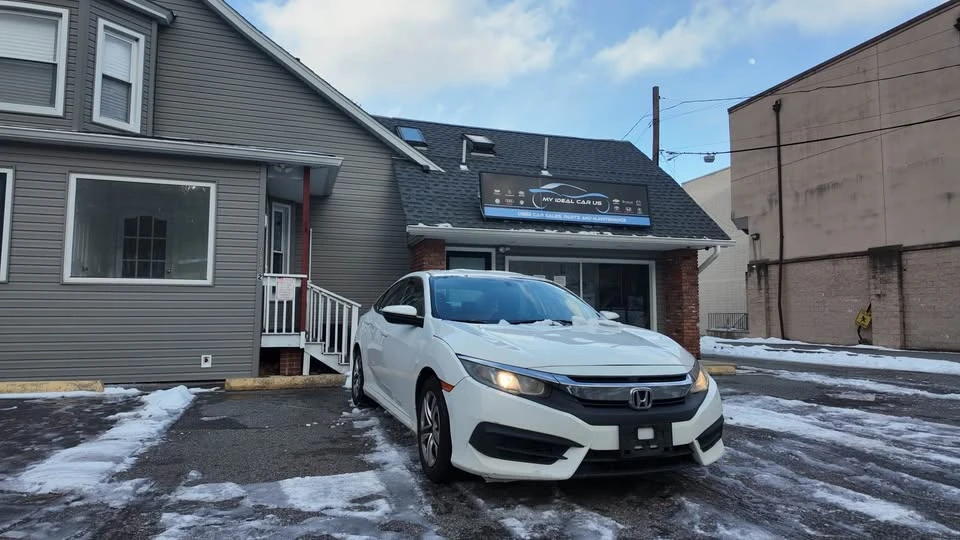 2016 Honda Civic 10th Gen - Image 2 of 7