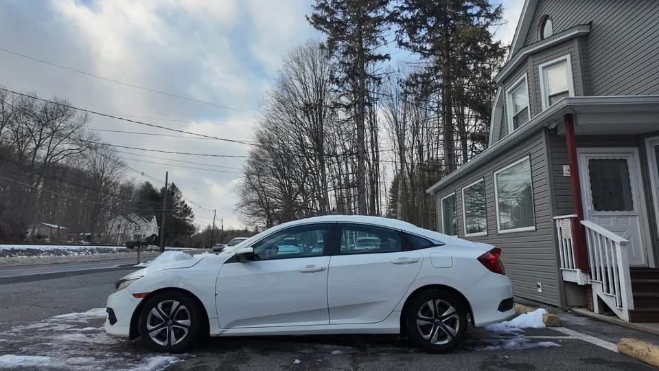 2016 Honda Civic 10th Gen - Image 5 of 7