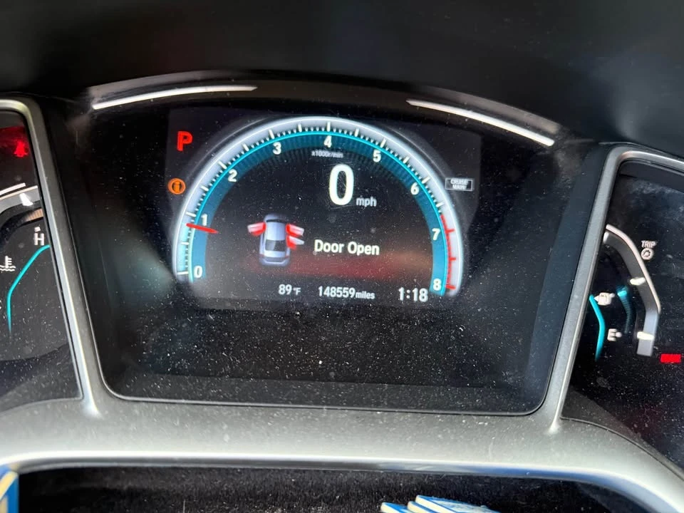 2016 Honda Civic 10th Gen - Image 8 of 9