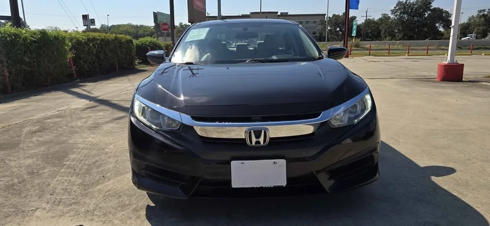 2016 Honda Civic 10th Gen - Image 4 of 14