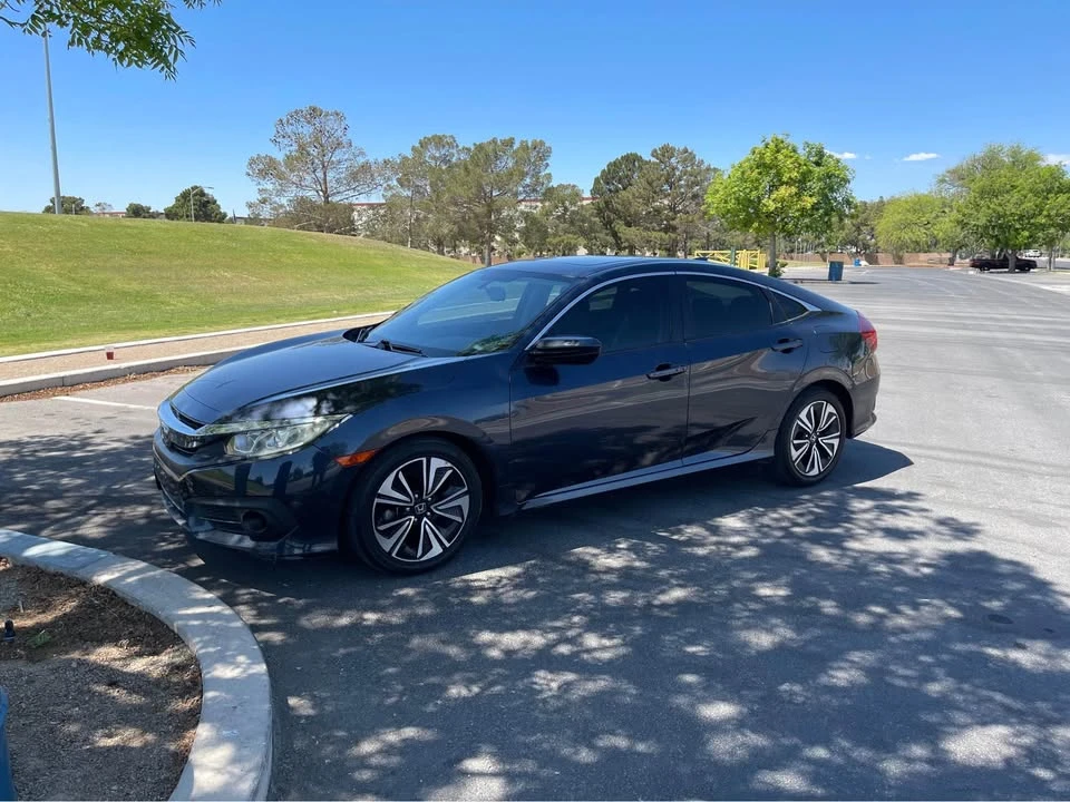 2016 Honda Civic 10th Gen - Image 2 of 10