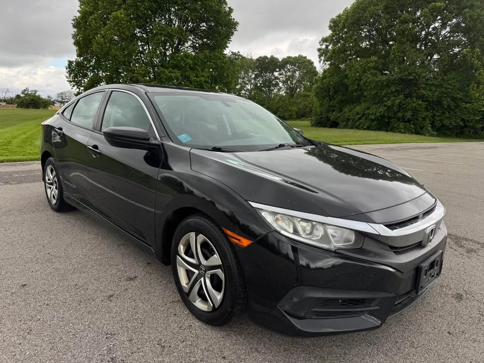 2016 Honda Civic 10th Gen - Image 2 of 15