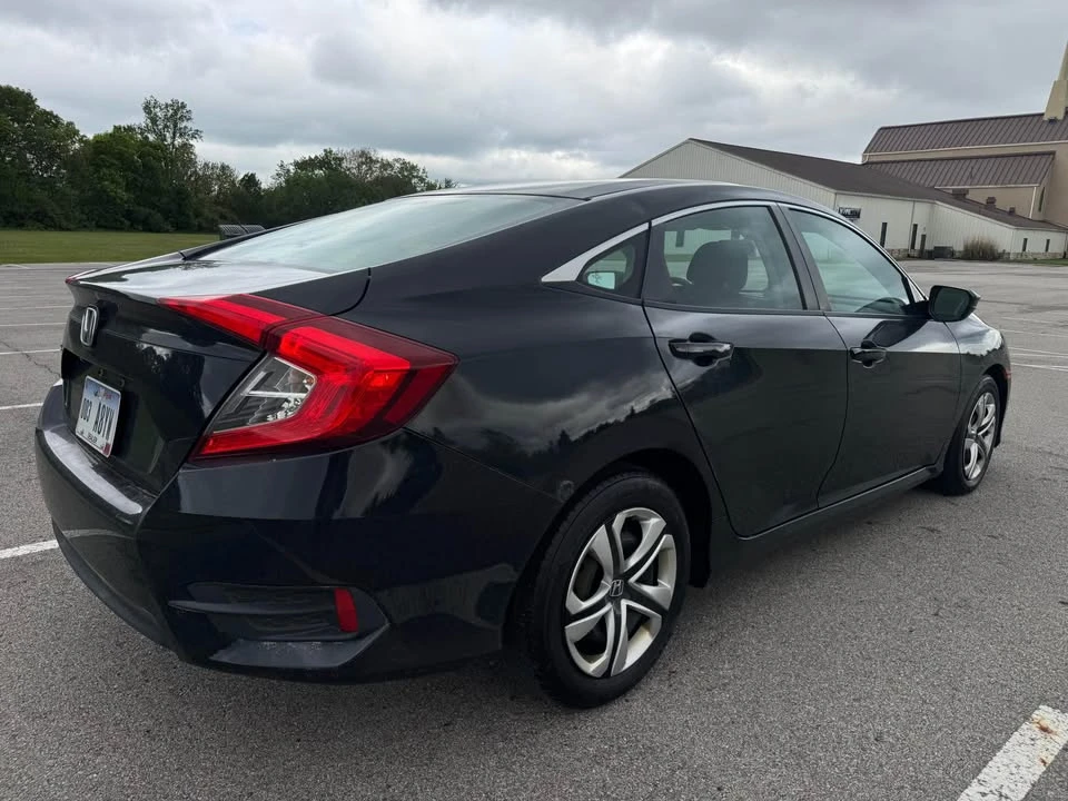 2016 Honda Civic 10th Gen - Image 3 of 15