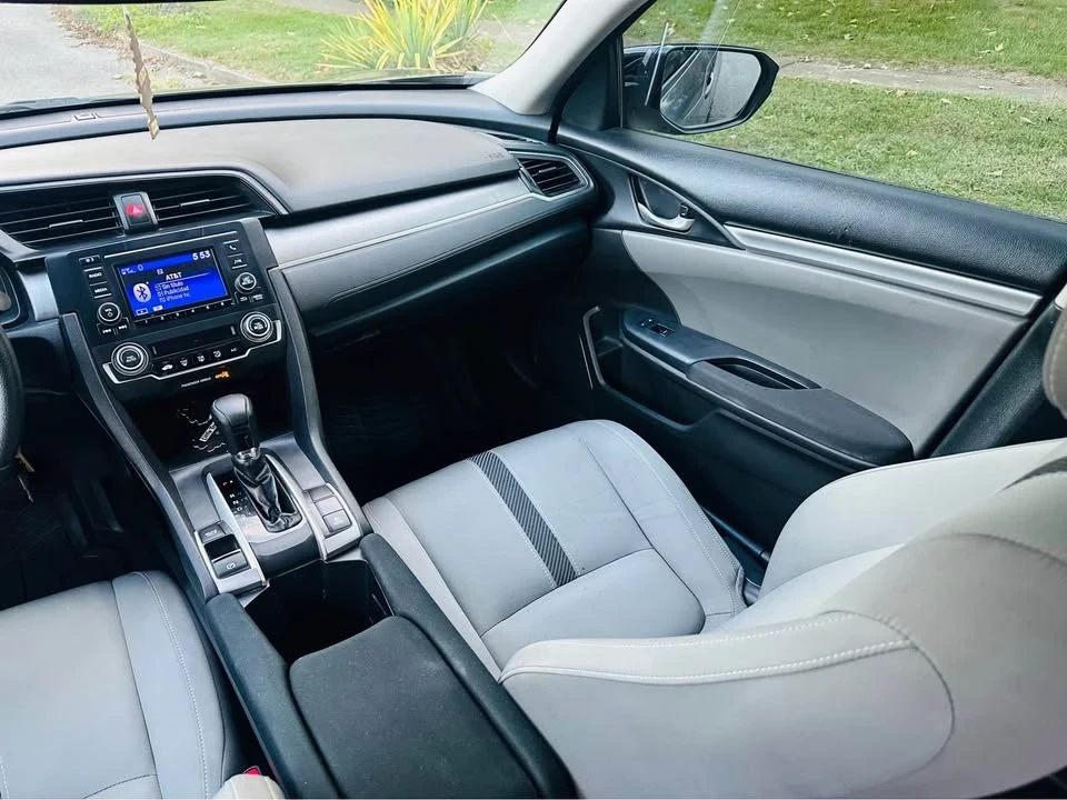 2016 Honda Civic 10th Gen - Image 14 of 16