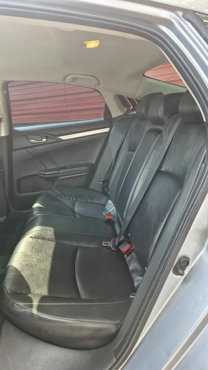 2016 Honda Civic 10th Gen - Image 9 of 11