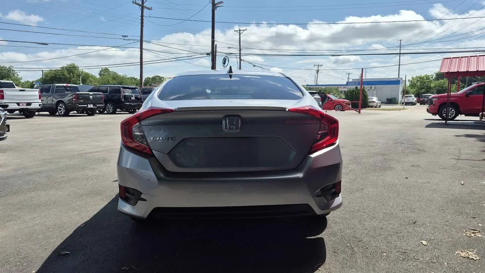 2016 Honda Civic 10th Gen - Image 6 of 11
