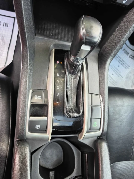 2016 Honda Civic 10th Gen - Image 10 of 13