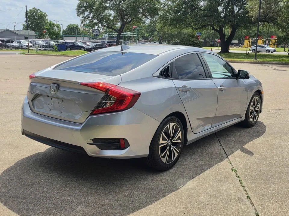 2016 Honda Civic 10th Gen - Image 3 of 13
