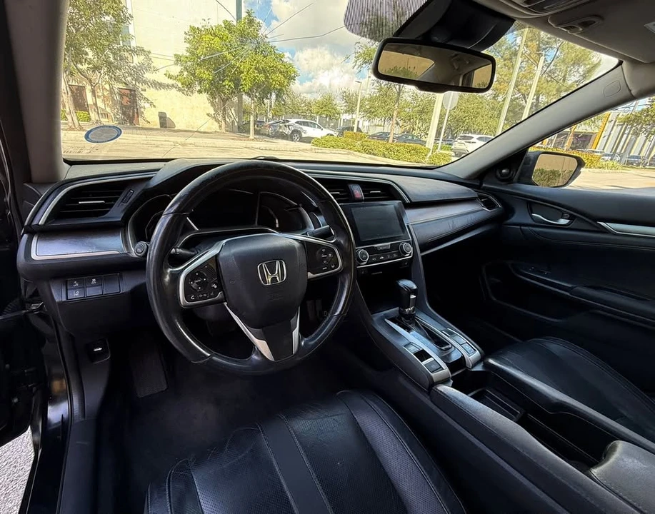 2016 Honda Civic 10th Gen - Image 8 of 15