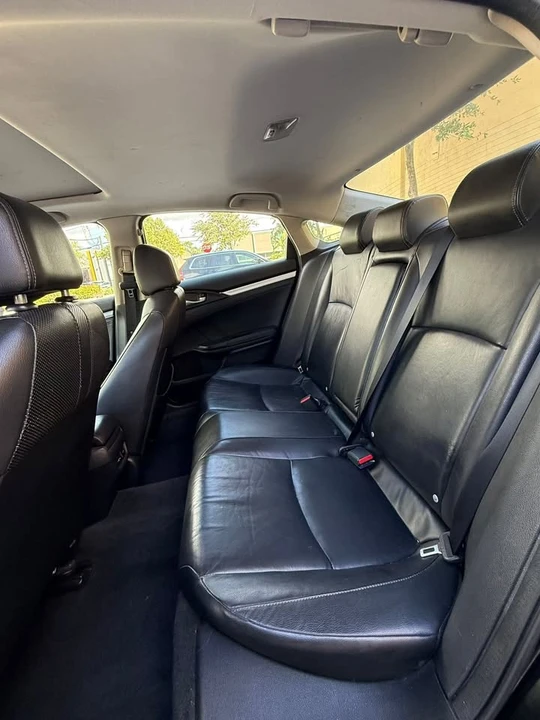 2016 Honda Civic 10th Gen - Image 10 of 15