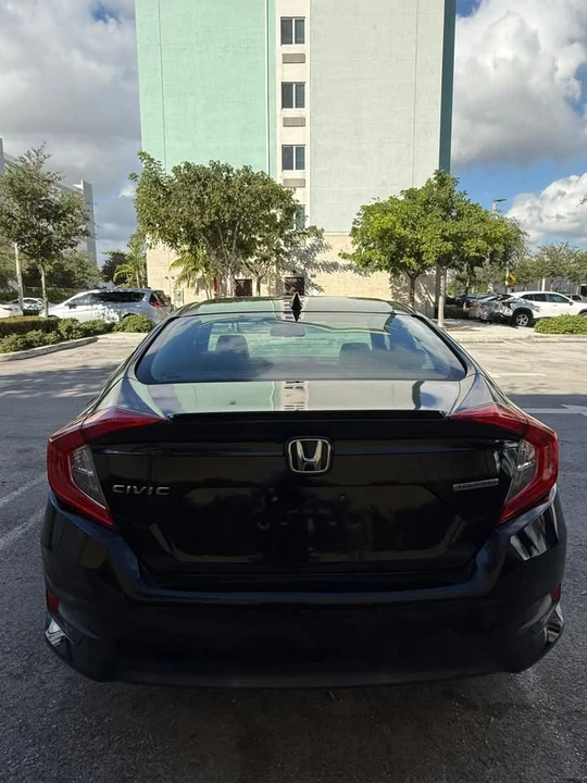 2016 Honda Civic 10th Gen - Image 3 of 15