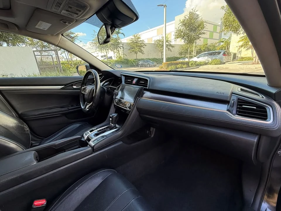 2016 Honda Civic 10th Gen - Image 11 of 15