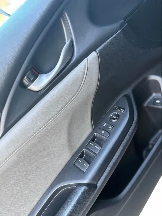 2016 Honda Civic 10th Gen - Image 14 of 20