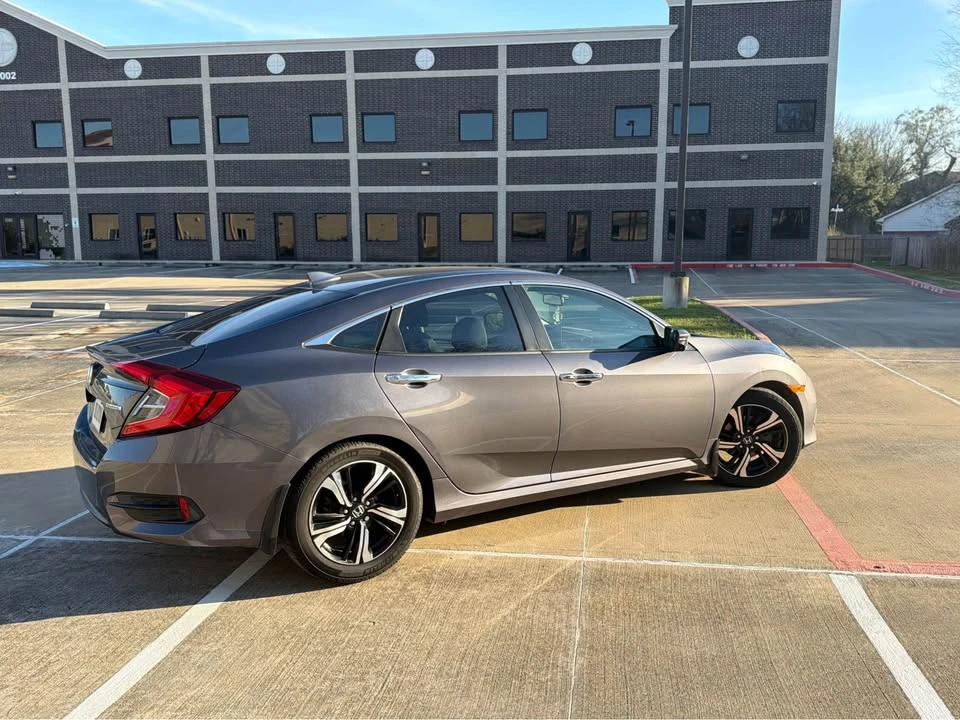 2016 Honda Civic 10th Gen - Image 5 of 20