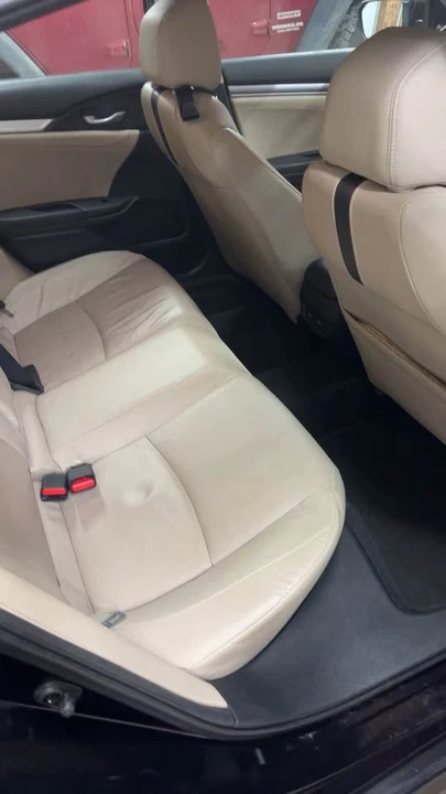 2016 Honda Civic 10th Gen - Image 4 of 9