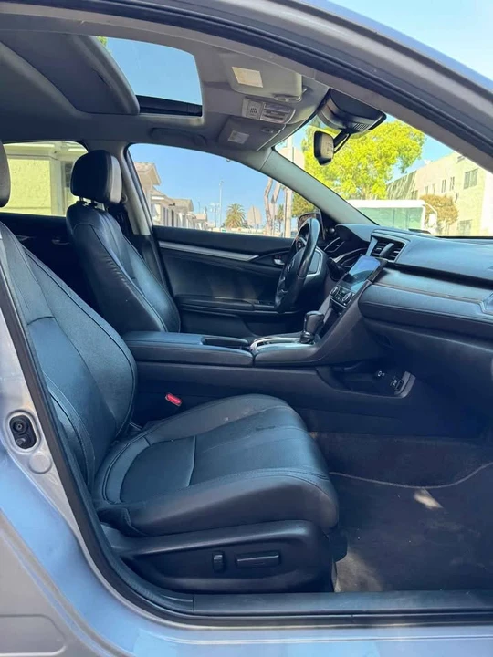 2016 Honda Civic 10th Gen - Image 10 of 18