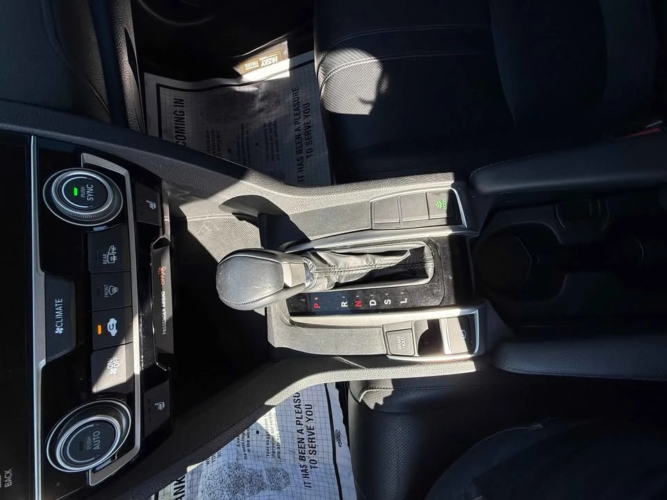 2016 Honda Civic 10th Gen - Image 6 of 10