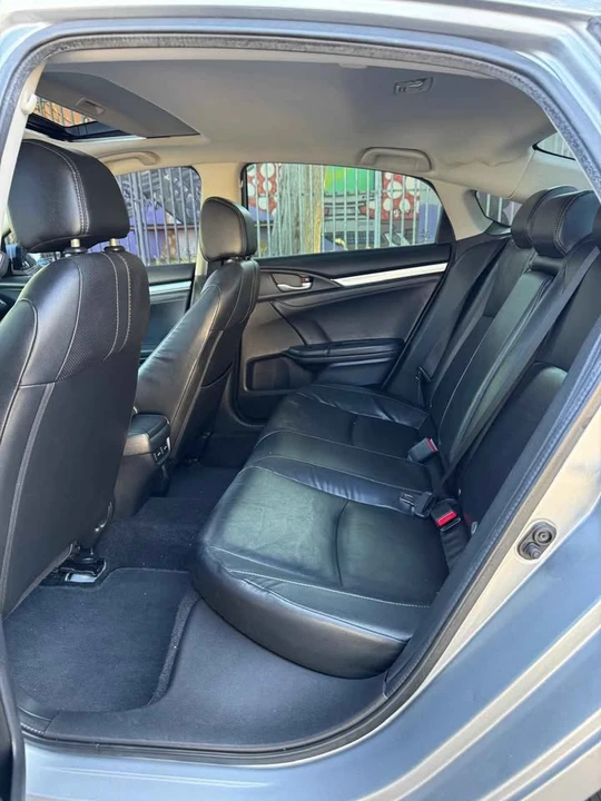2016 Honda Civic 10th Gen - Image 12 of 18