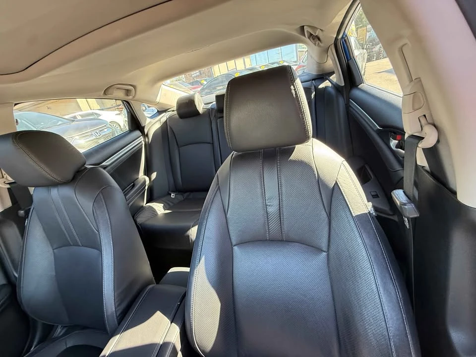 2016 Honda Civic 10th Gen - Image 5 of 10