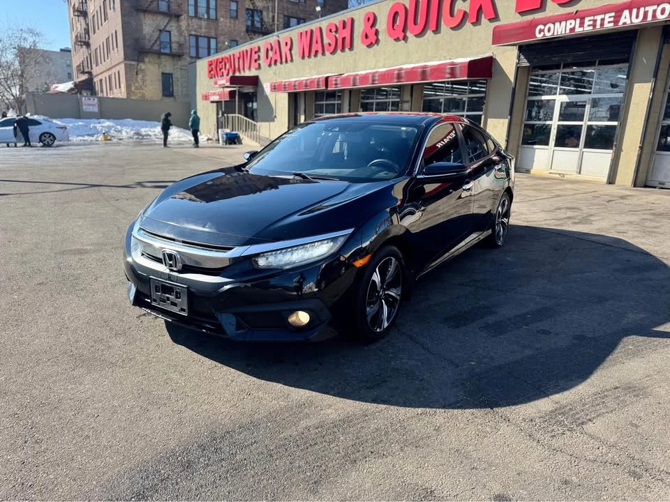 2016 Honda Civic 10th Gen - Image 2 of 8