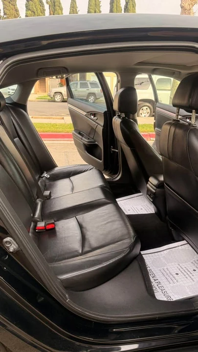 2016 Honda Civic 10th Gen - Image 10 of 12