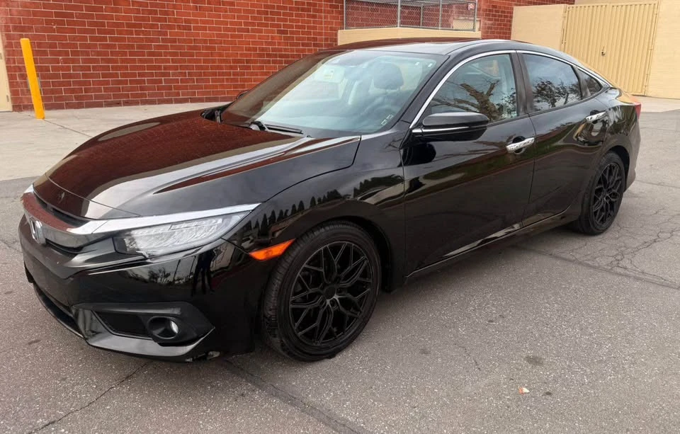 2016 Honda Civic 10th Gen - Image 2 of 12
