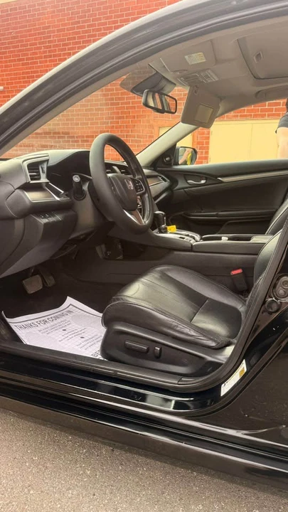 2016 Honda Civic 10th Gen - Image 7 of 12