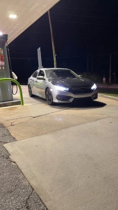2016 Honda Civic 10th Gen - Image 4 of 5