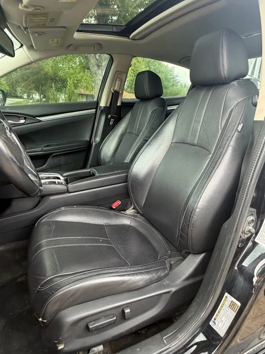 2016 Honda Civic 10th Gen - Image 6 of 10