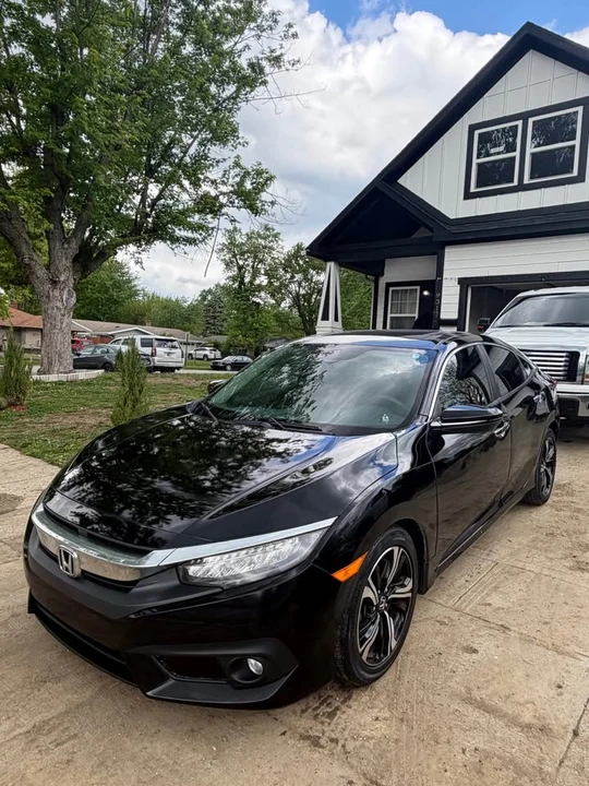 2016 Honda Civic 10th Gen - Image 8 of 10