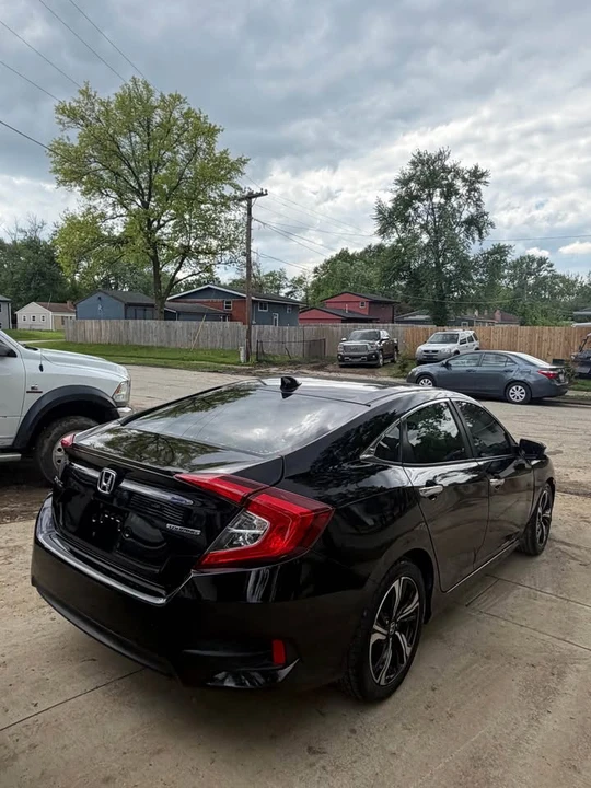 2016 Honda Civic 10th Gen - Image 10 of 10