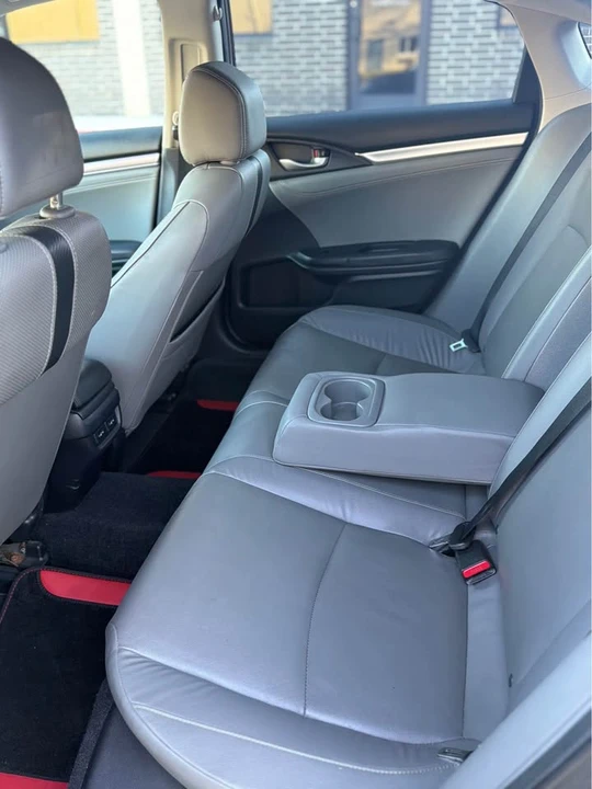 2016 Honda Civic 10th Gen - Image 13 of 15