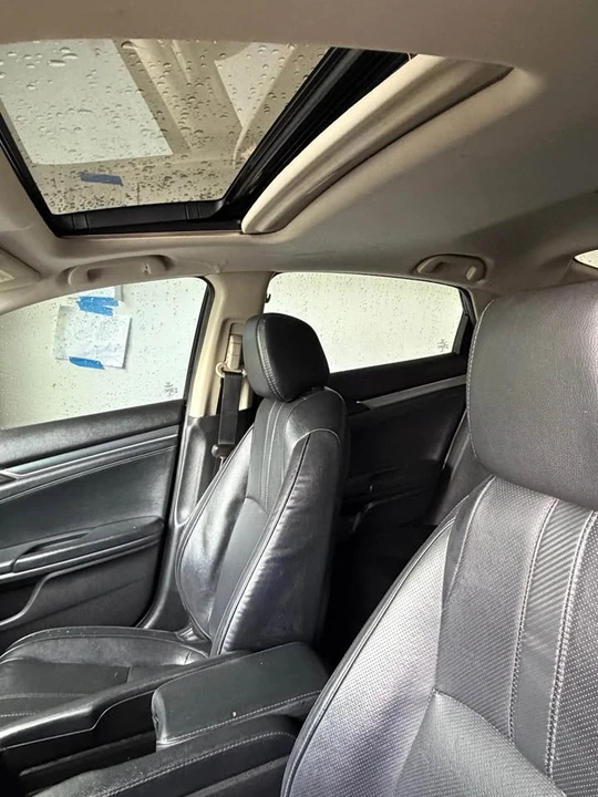 2016 Honda Civic 10th Gen - Image 6 of 10