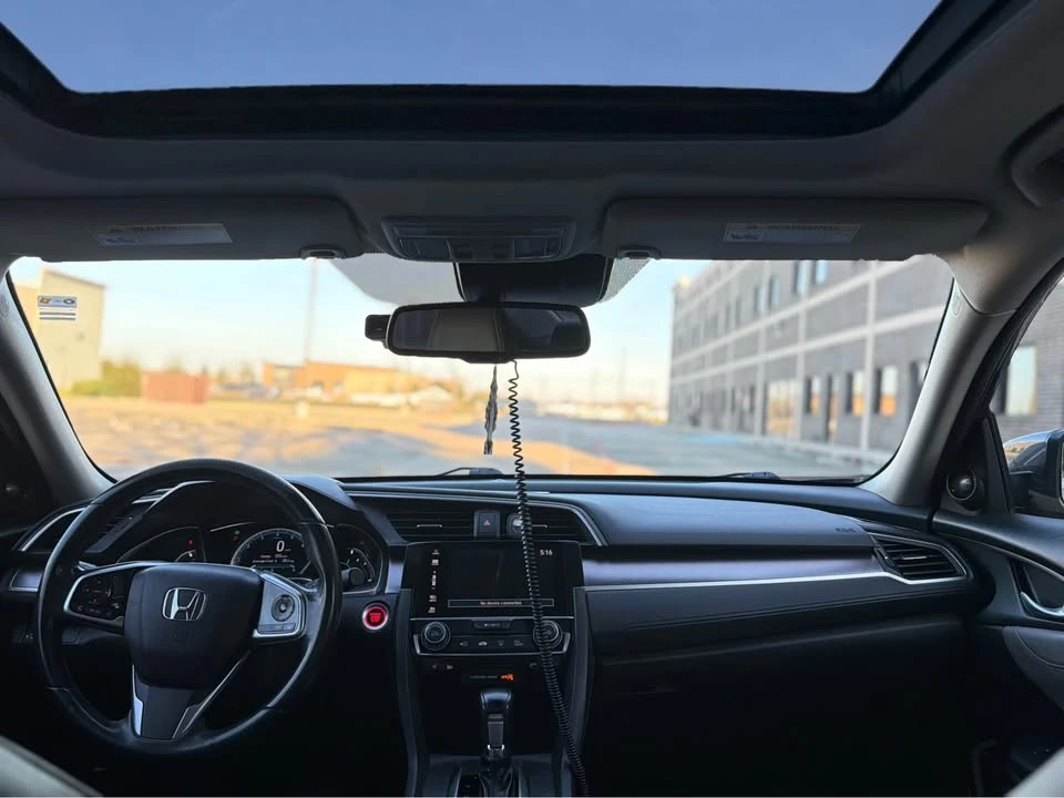 2016 Honda Civic 10th Gen - Image 17 of 18