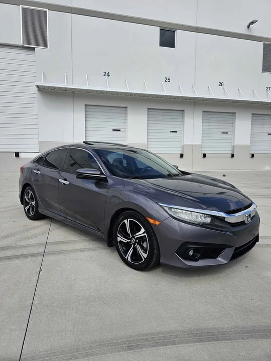 2016 Honda Civic 10th Gen - Image 6 of 20
