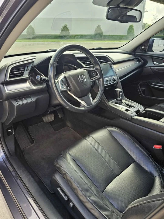 2016 Honda Civic 10th Gen - Image 9 of 20