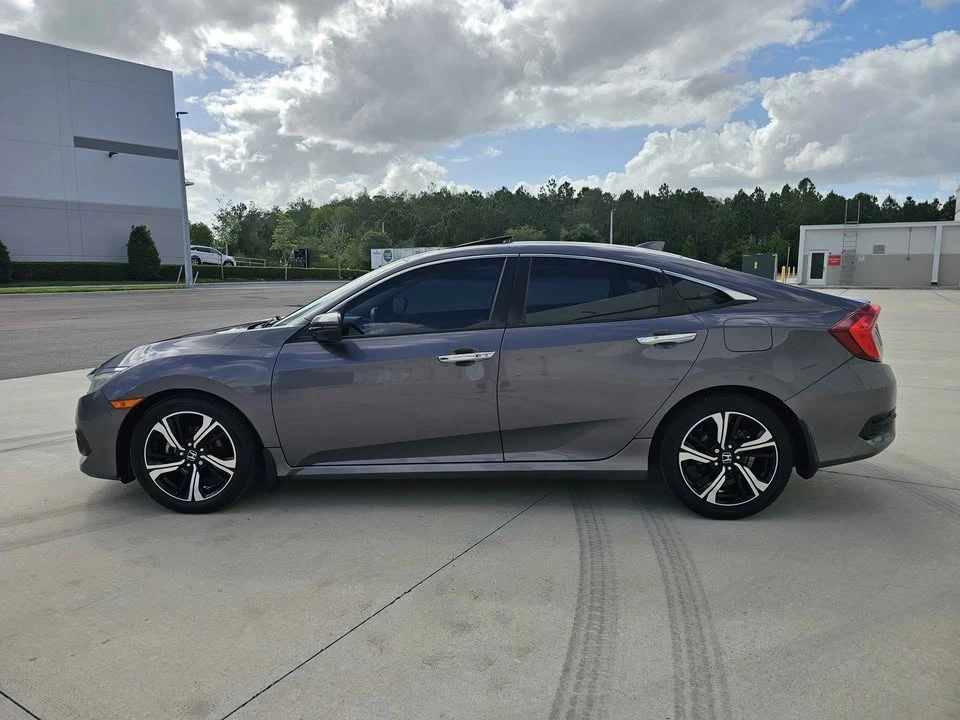 2016 Honda Civic 10th Gen - Image 2 of 20