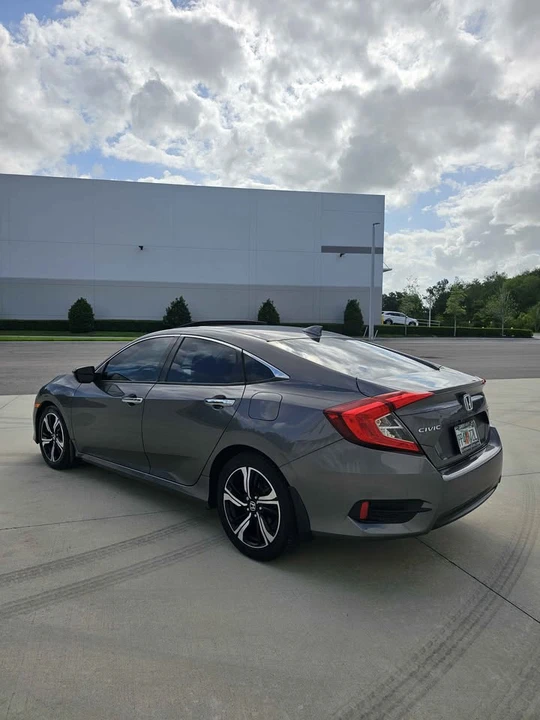 2016 Honda Civic 10th Gen - Image 3 of 20