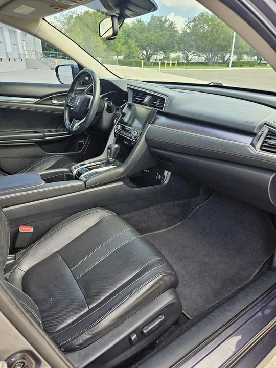 2016 Honda Civic 10th Gen - Image 11 of 20