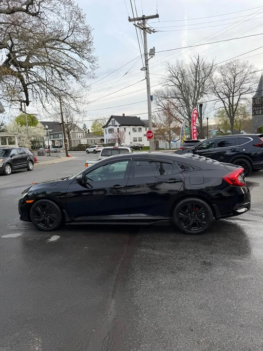 2016 Honda Civic 10th Gen - Image 8 of 11