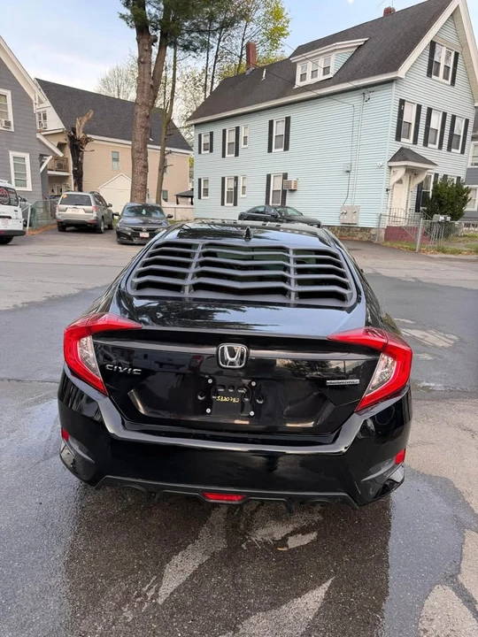 2016 Honda Civic 10th Gen - Image 6 of 11